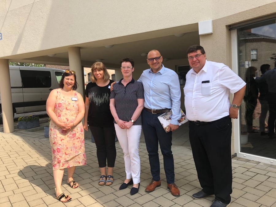 Besuch von Pflegeeinrichtungen im Landkreis LDS gemeinsam mit Frau Roswitha Schier MdL